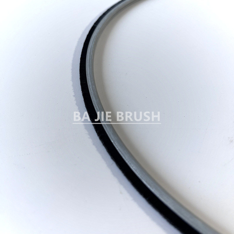 Fill Outward Strip Brush