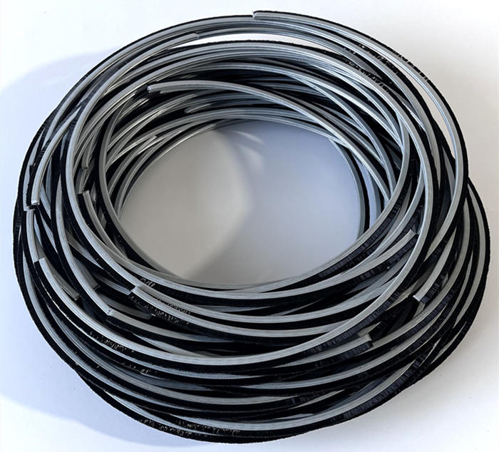 single coil strip brush